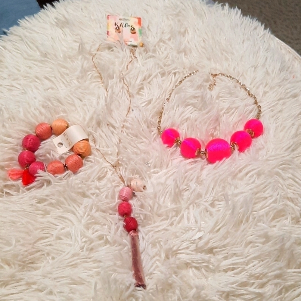 Bundle of Jewelry